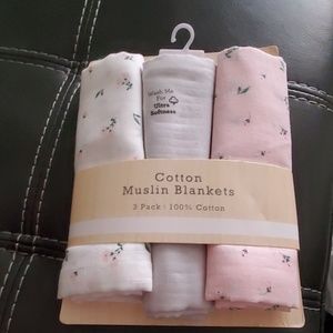 Muslin blankets